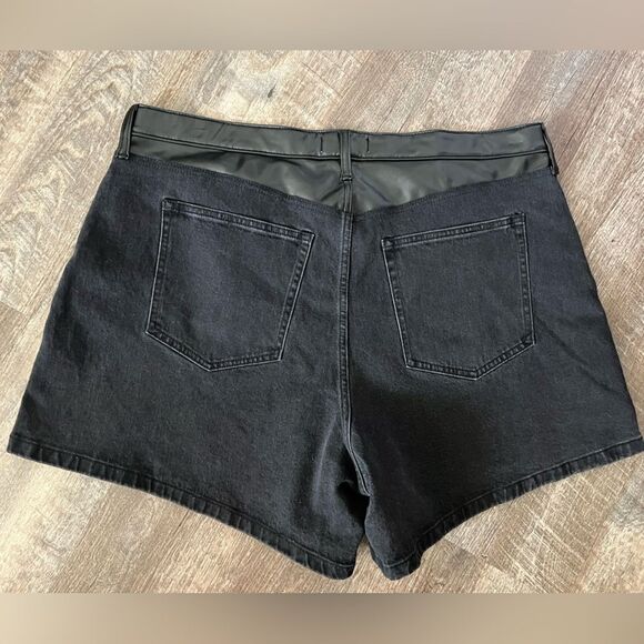 Abercrombie and Fitch Curve Love High Rise Dad Short- Size 35/20 - Picture 2 of 7